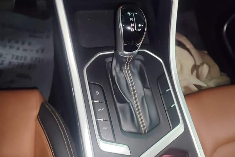 Used Geely Auto Vision X6 2020 1.4T CVT Luxury Edition Gear Lever