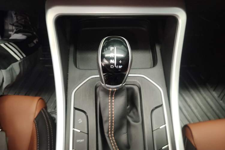 Used Geely Auto Vision X6 2020 1.4T CVT Luxury Edition Gear Lever
