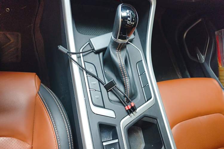 Used Geely Auto Vision X6 2020 1.4T CVT Asian Games Edition Gear Lever