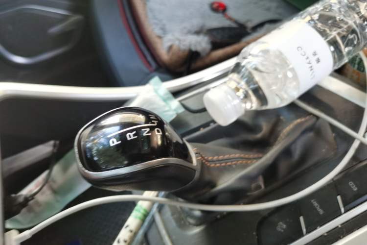 Used Geely Auto Vision X6 2020 1.4T CVT Luxury Edition Gear Lever