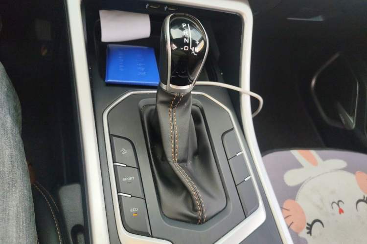 Used Geely Auto Vision X6 2020 1.4T CVT Luxury Edition Gear Lever