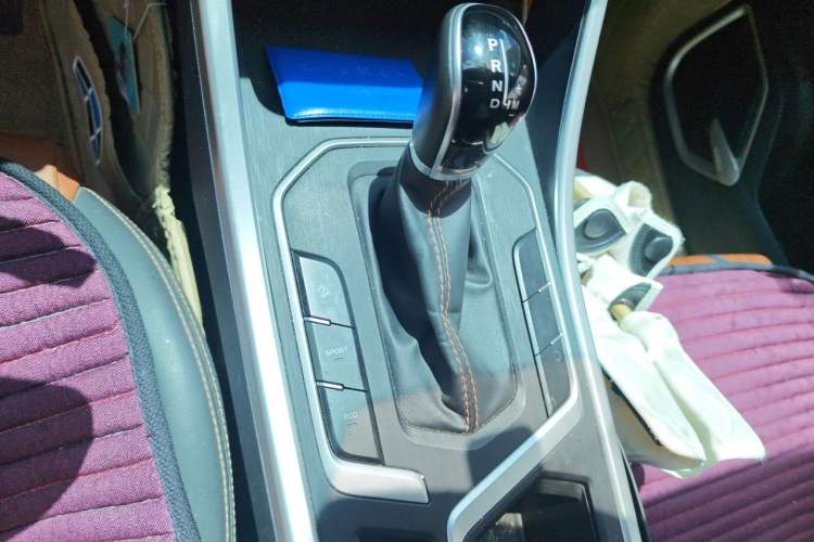 Used Geely Auto Vision X6 2020 1.4T CVT Luxury Edition Gear Lever