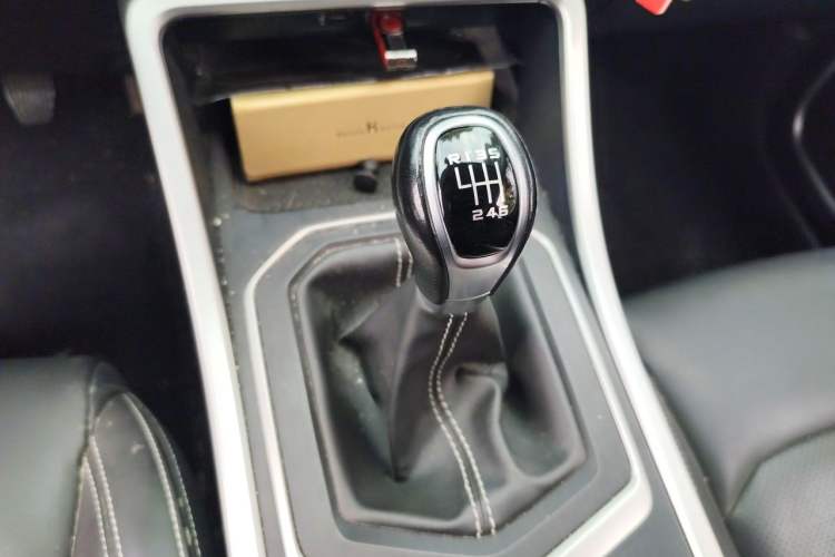 Used Geely Auto Vision X6 2020 1.4T Manual Luxury Model Gear Lever
