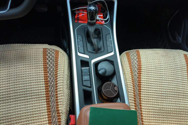 Used Geely Auto Vision X6 2020 1.4T CVT Luxury Edition Gear Lever