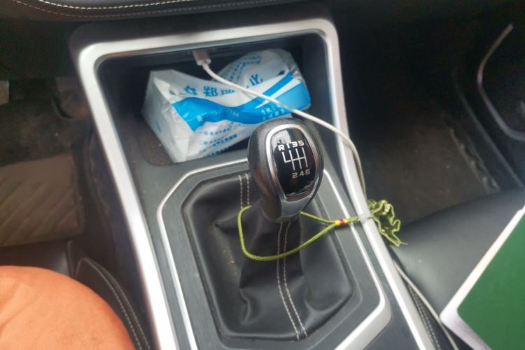 Used Geely Auto Vision X6 2020 1.4T Manual Luxury Model Gear Lever