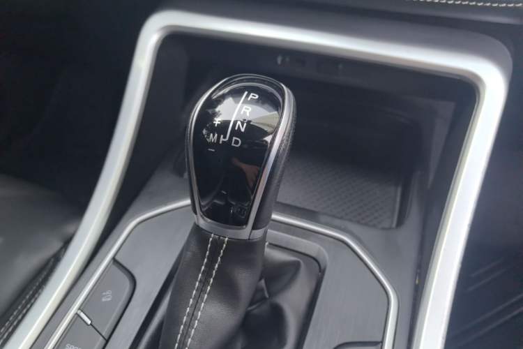 Used Geely Auto Vision X6 2020 1.4T CVT Luxury Edition Gear Lever