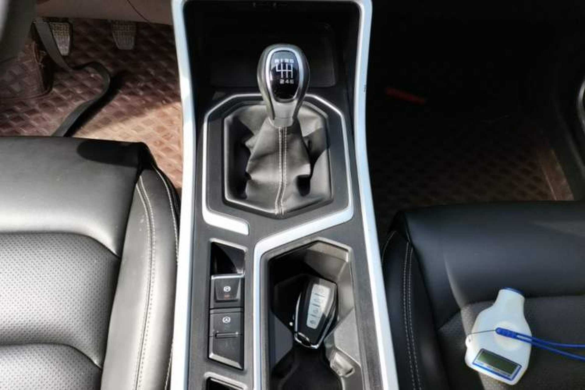 Used Geely Auto Vision X6 2020 1.4T Manual Luxury Model Gear Lever