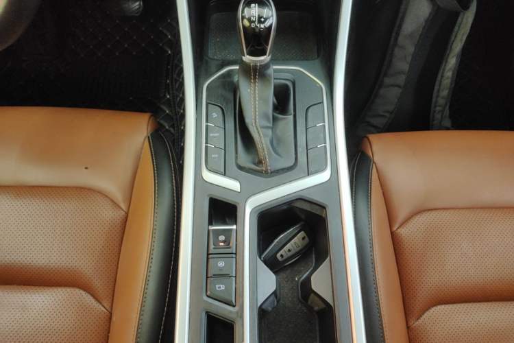Used Geely Auto Vision X6 2020 1.4T CVT Asian Games Edition Gear Lever