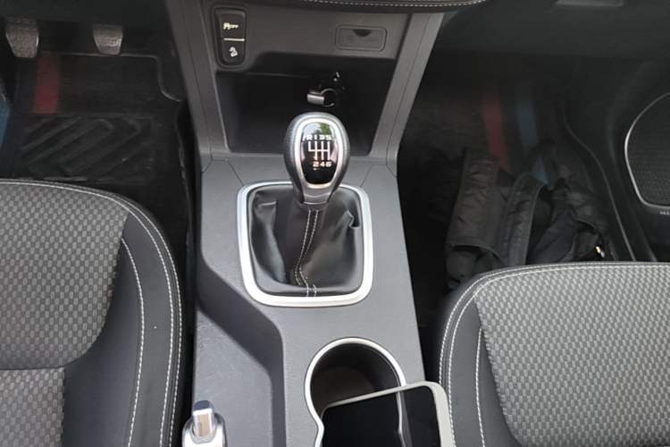 Used Geely Auto Vision X6 2020 1.4T Manual Comfort Model Gear Lever