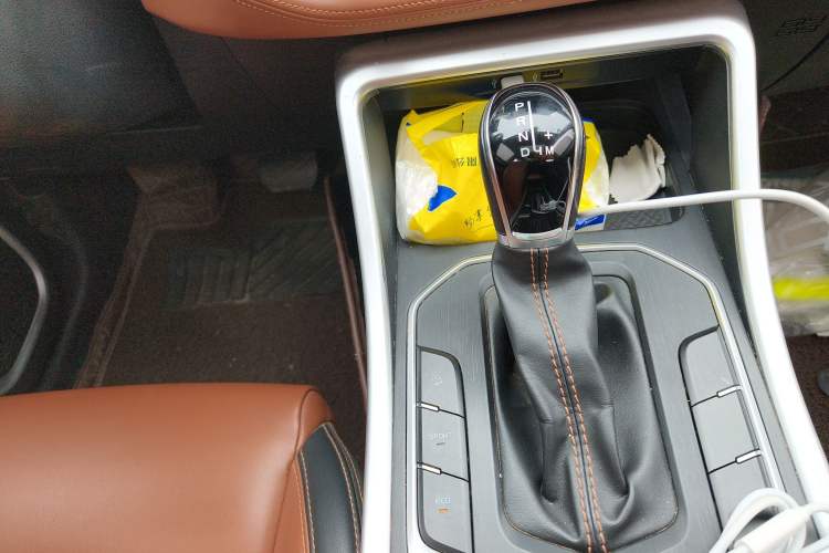 Used Geely Auto Vision X6 2020 1.4T CVT Asian Games Edition Gear Lever