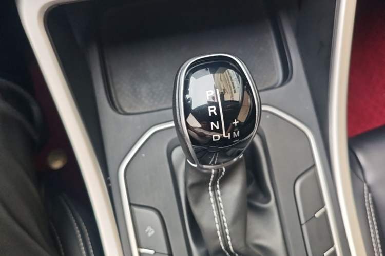 Used Geely Auto Vision X6 2020 1.4T CVT Luxury Edition Gear Lever