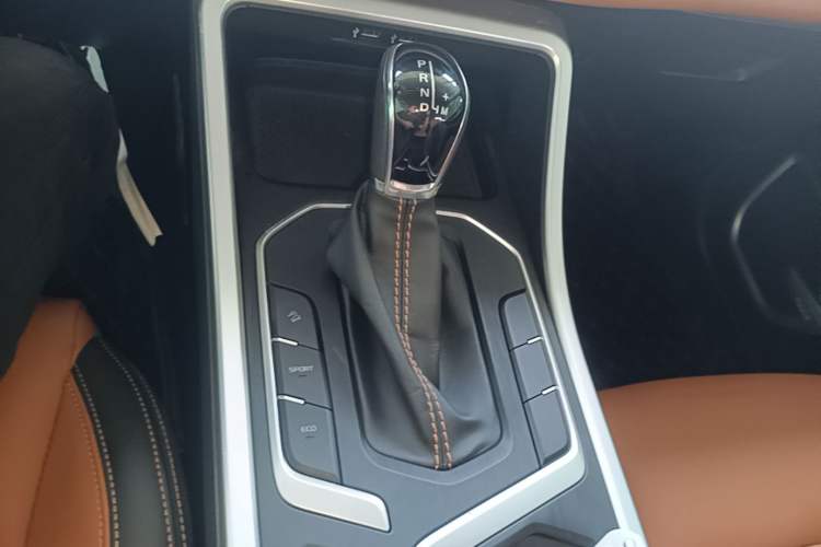 Used Geely Auto Vision X6 2020 1.4T CVT Luxury Edition Gear Lever