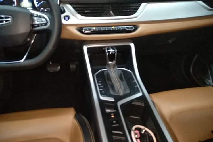 Used Geely Auto Vision X6 2020 1.4T CVT Luxury Edition Gear Lever