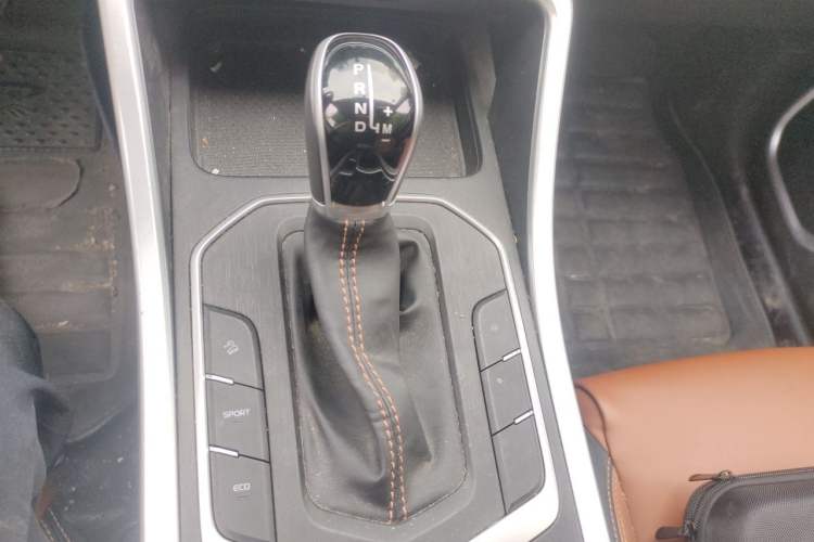 Used Geely Auto Vision X6 2020 1.4T CVT Luxury Edition Gear Lever