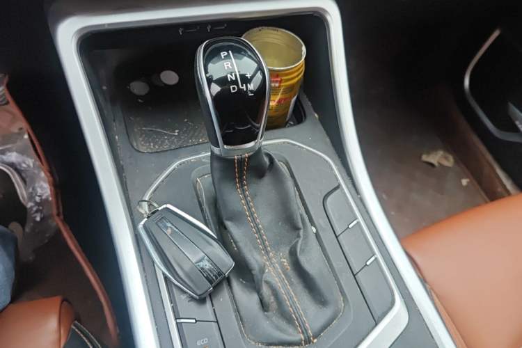 Used Geely Auto Vision X6 2020 1.4T CVT Luxury Edition Gear Lever