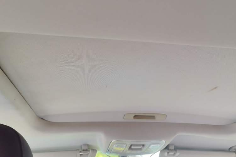 Used Geely Auto Vision X6 2020 1.4T Manual Luxury Model Headliner