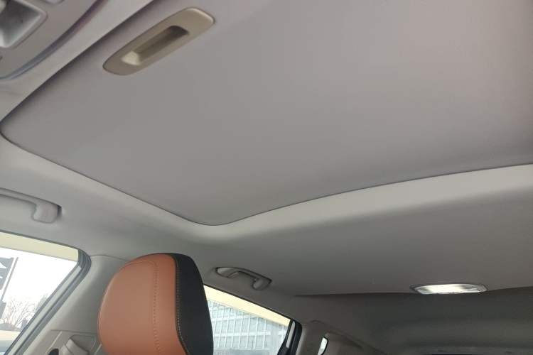 Used Geely Auto Vision X6 2020 1.4T CVT Luxury Edition Headliner