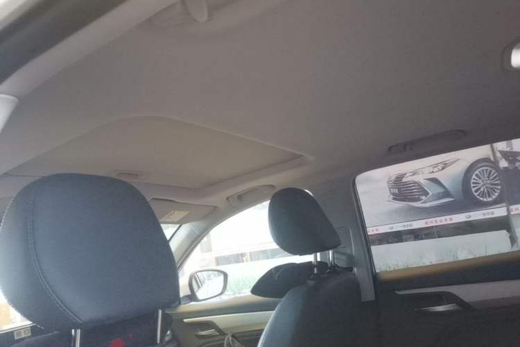 Used Geely Auto Vision X6 2020 1.4T CVT Luxury Edition Headliner