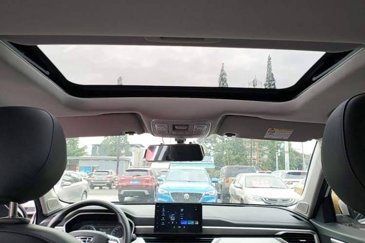 Used Geely Auto Vision X6 2020 1.4T Manual Luxury Model Headliner