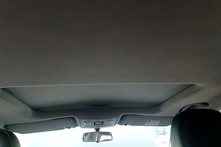 Used Geely Auto Vision X6 2020 1.4T CVT Luxury Edition Headliner