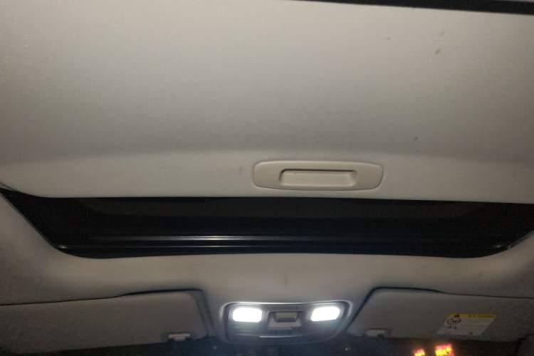 Used Geely Auto Vision X6 2020 1.4T CVT Luxury Edition Headliner