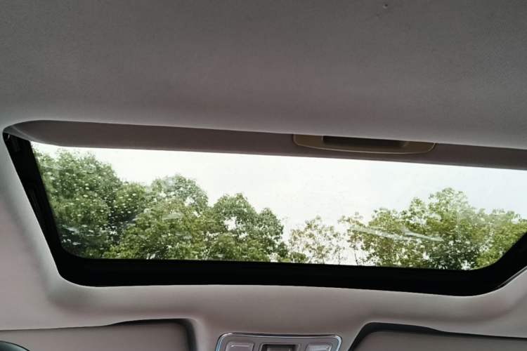 Used Geely Auto Vision X6 2020 1.4T CVT Luxury Edition Headliner