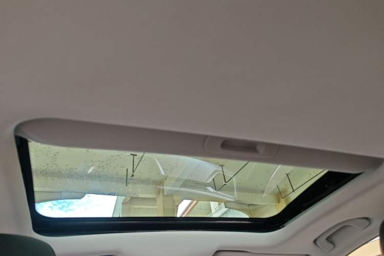 Used Geely Auto Vision X6 2020 1.4T CVT Luxury Edition Headliner