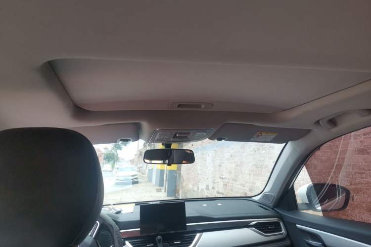 Used Geely Auto Vision X6 2020 1.4T Manual Luxury Model Headliner