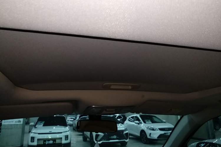 Used Geely Auto Vision X6 2020 1.4T CVT Luxury Edition Headliner