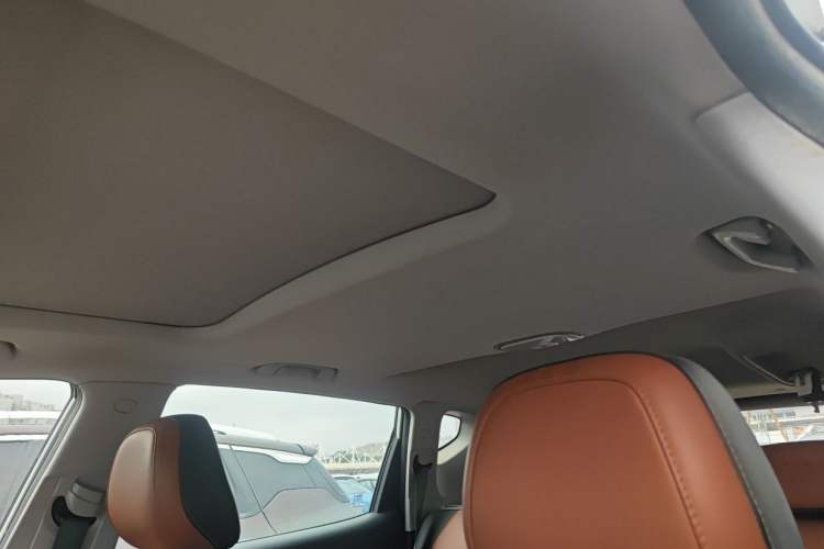 Used Geely Auto Vision X6 2020 1.4T CVT Luxury Edition Headliner
