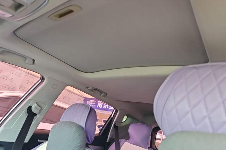 Used Geely Auto Vision X6 2020 1.4T Manual Luxury Model Headliner