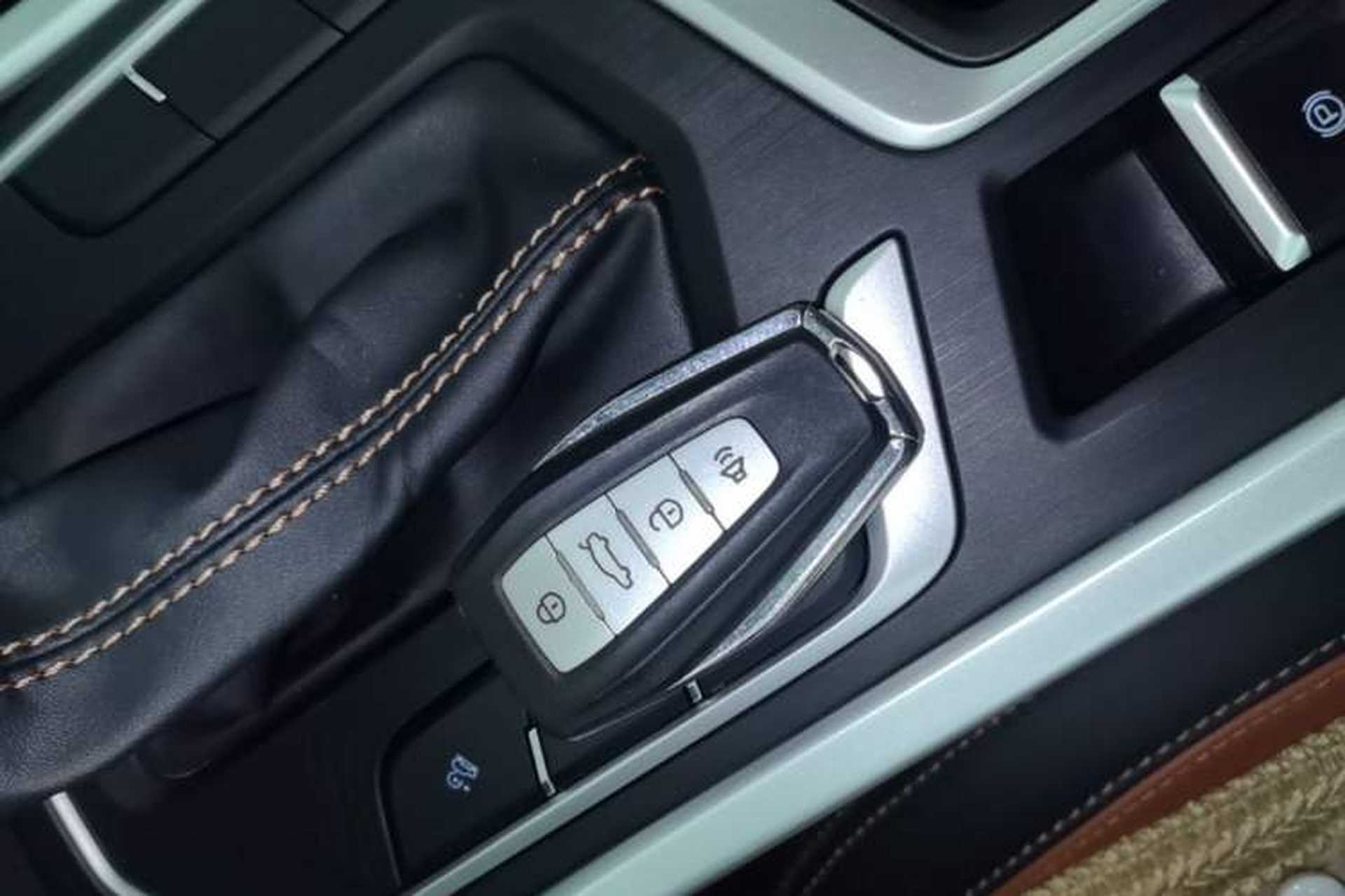 Used Geely Auto Vision X6 2020 1.4T CVT Luxury Edition Interior 1