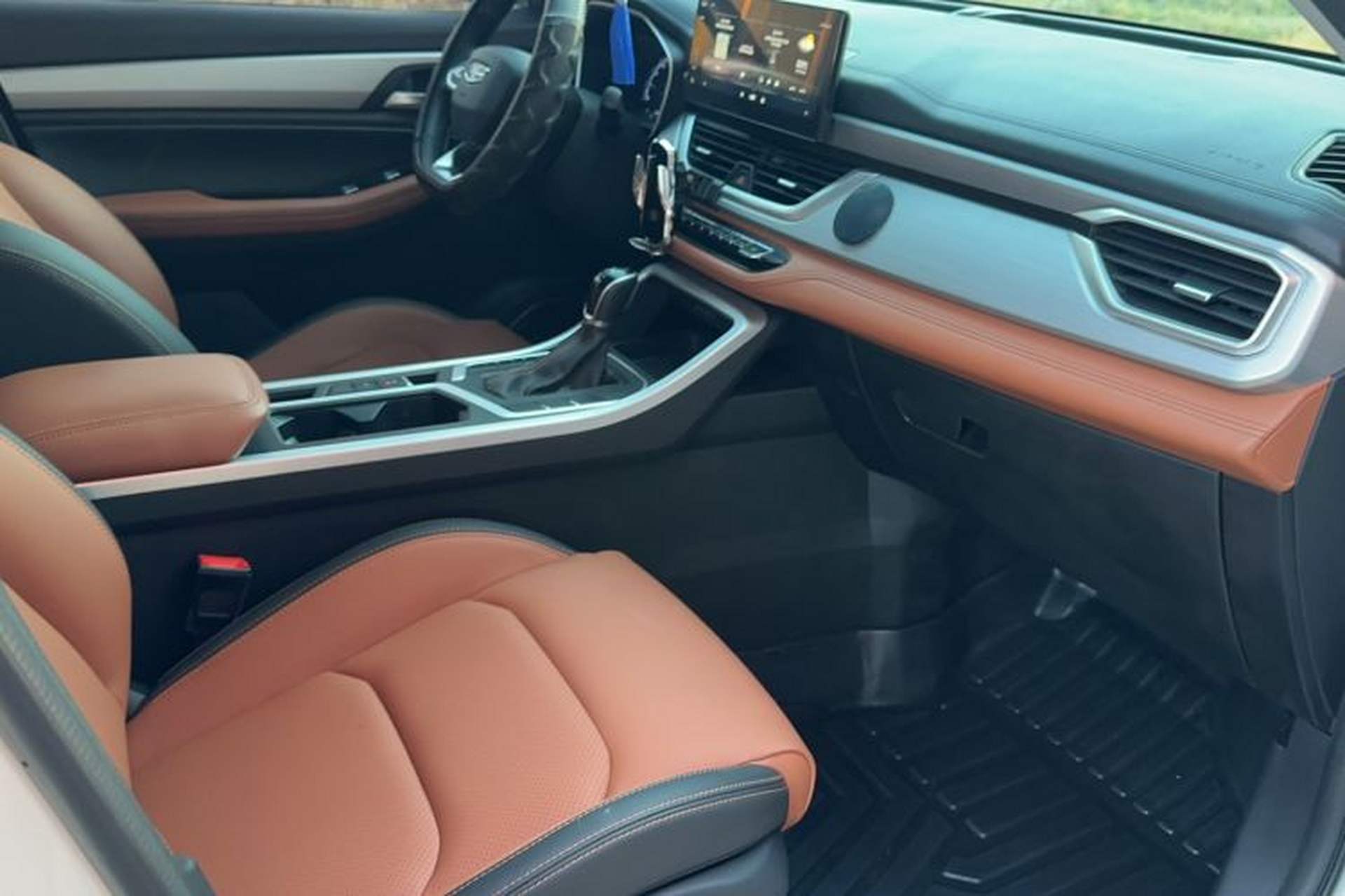 Used Geely Auto Vision X6 2020 1.4T CVT Luxury Edition Interior 10