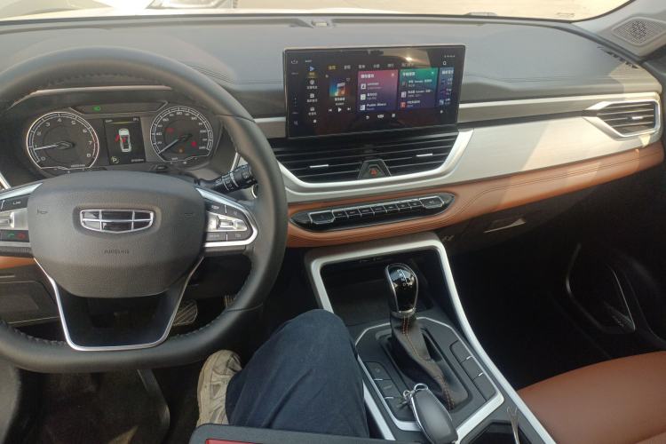 Used Geely Auto Vision X6 2020 1.4T CVT Luxury Edition Interior 2