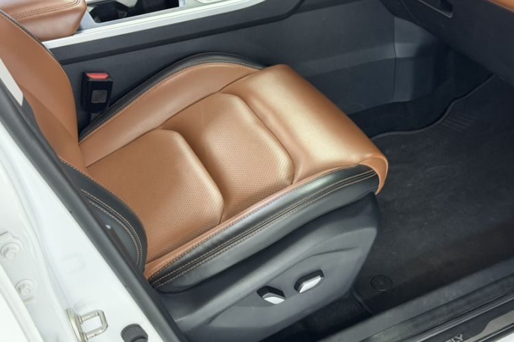 Used Geely Auto Vision X6 2020 1.4T CVT Asian Games Edition Interior 2