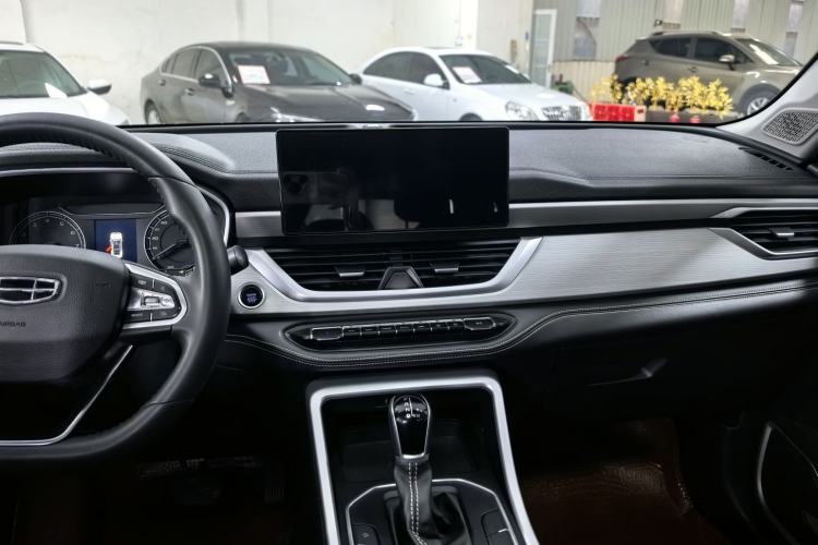Used Geely Auto Vision X6 2020 1.4T CVT Luxury Edition Interior 3