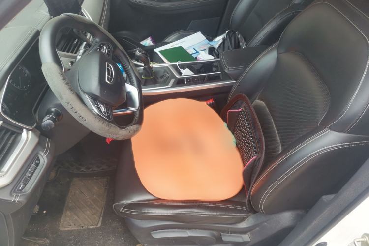 Used Geely Auto Vision X6 2020 1.4T Manual Luxury Model Interior 3