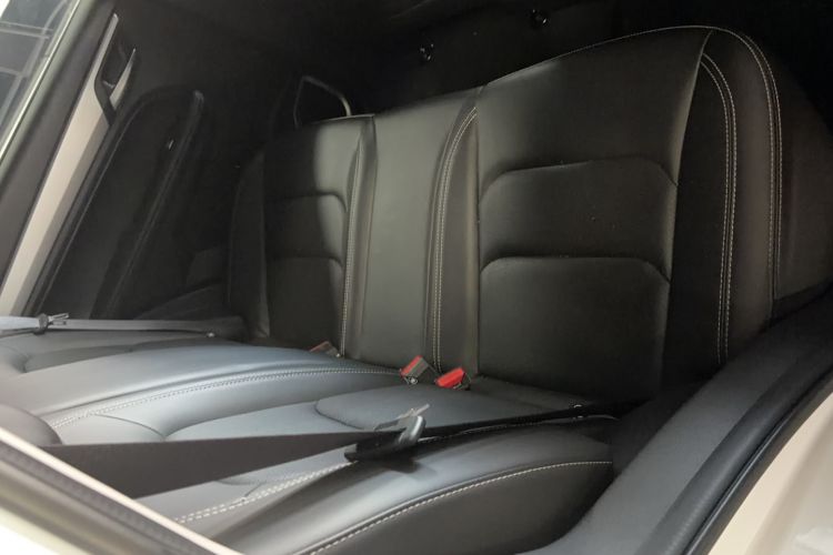 Used Geely Auto Vision X6 2020 1.4T Automatic Luxury Model Interior 3