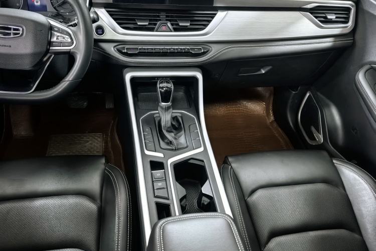 Used Geely Auto Vision X6 2020 1.4T CVT Luxury Edition Interior 4