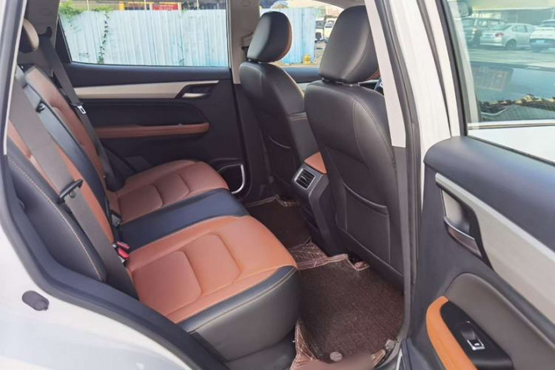 Used Geely Auto Vision X6 2020 1.4T CVT Luxury Edition Interior 4