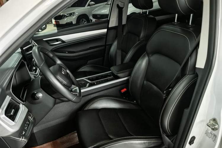Used Geely Auto Vision X6 2020 1.4T CVT Luxury Edition Interior 5