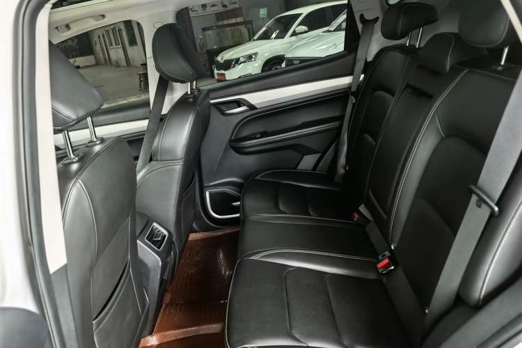 Used Geely Auto Vision X6 2020 1.4T CVT Luxury Edition Interior 7