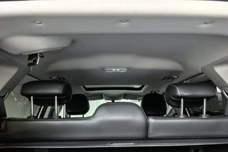 Used Geely Auto Vision X6 2020 1.4T CVT Luxury Edition Interior 8