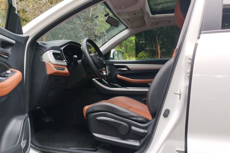 Used Geely Auto Vision X6 2020 1.4T CVT Luxury Edition Interior 9