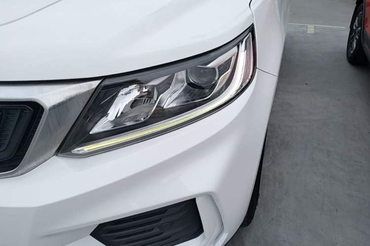 Used Geely Auto Vision X6 2020 1.4T Manual Luxury Model Left Front Headlight