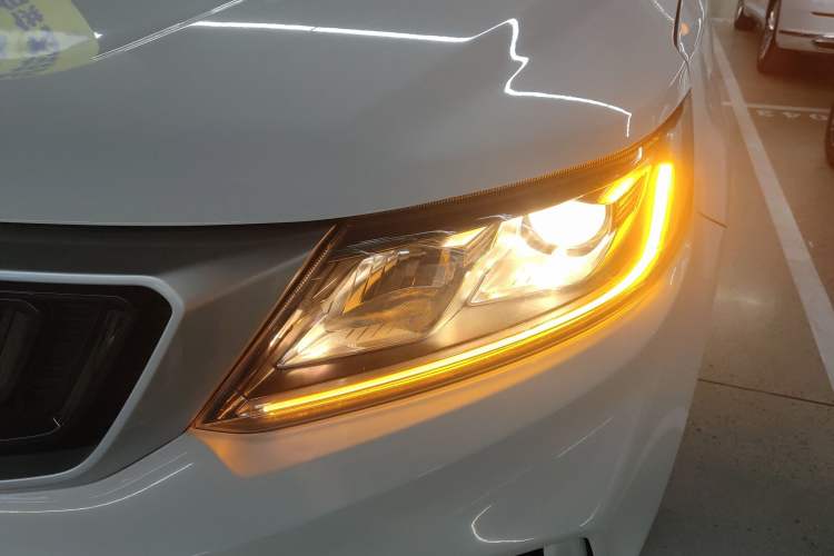 Used Geely Auto Vision X6 2020 1.4T CVT Luxury Edition Left Front Headlight