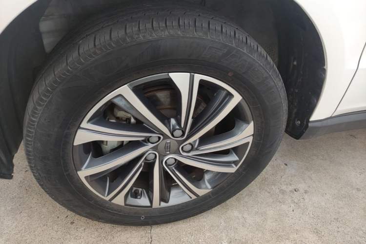 Used Geely Auto Vision X6 2020 1.4T Manual Luxury Model Left Front Wheel Hub