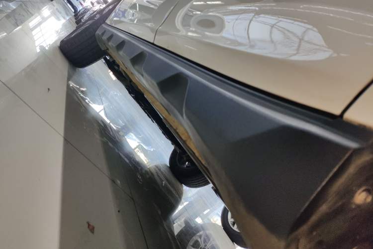Used Geely Auto Vision X6 2020 1.4T CVT Luxury Edition Left Side Sill