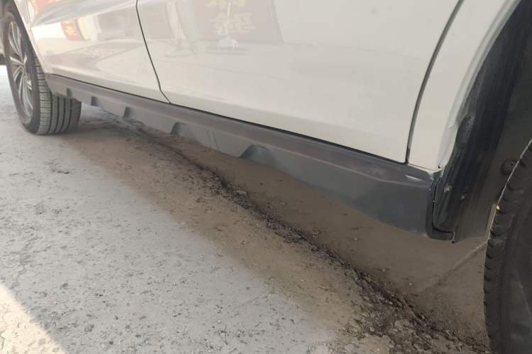 Used Geely Auto Vision X6 2020 1.4T CVT Luxury Edition Left Side Sill