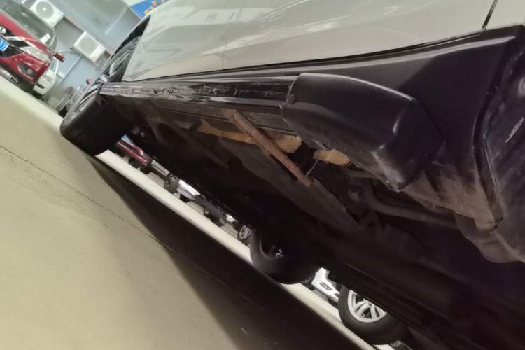 Used Geely Auto Vision X6 2020 1.4T CVT Luxury Edition Left Side Sill